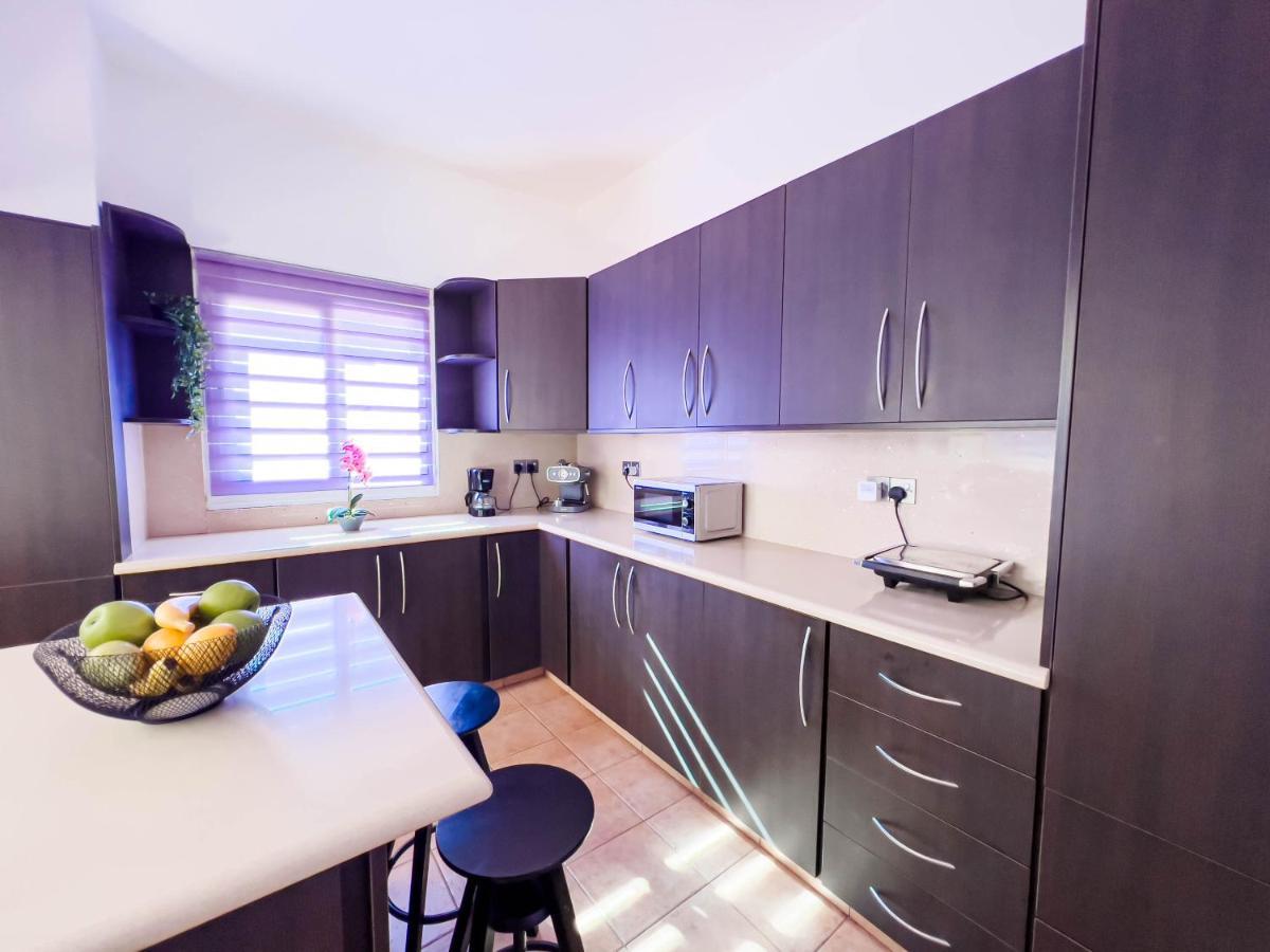 Fame With Private Pool And Gazebo Villa *