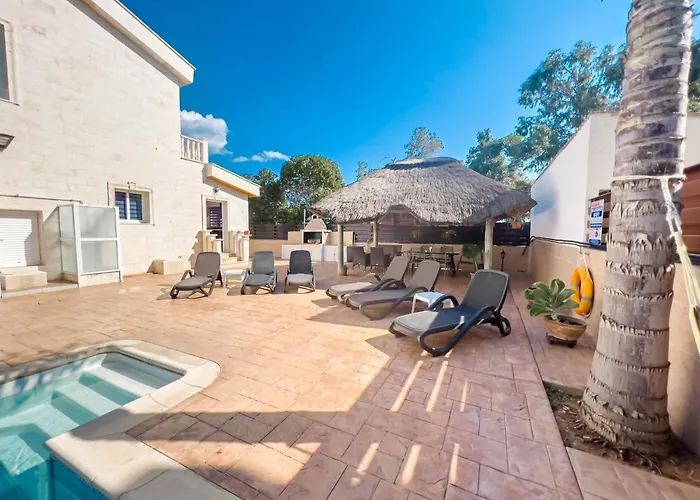 Fame Villa With Private Pool And Gazebo
