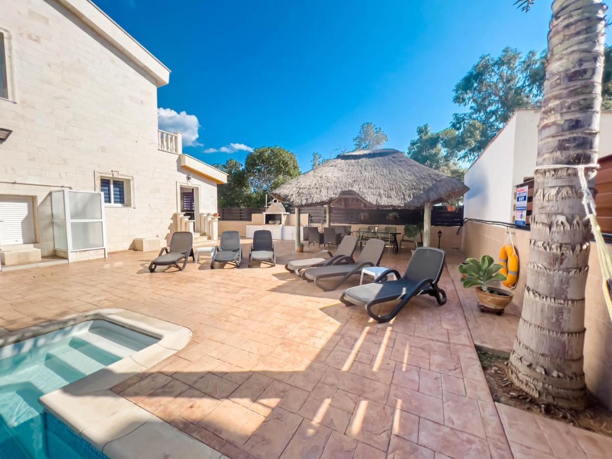 Fame With Private Pool And Gazebo Villa *